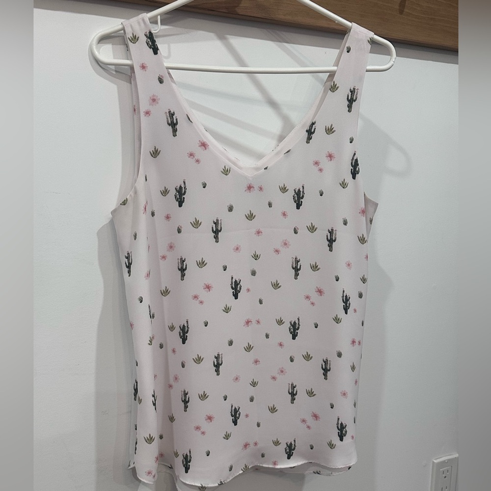 RW & Co sleeveless blouse cactus print